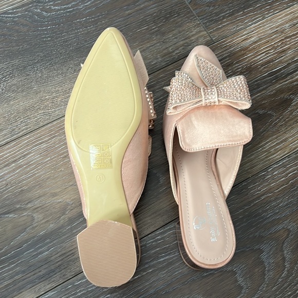 𝅺c-t Slide Slipper with a Matching Metallic Heel & Embellished Bow Size 41 - Picture 6 of 6